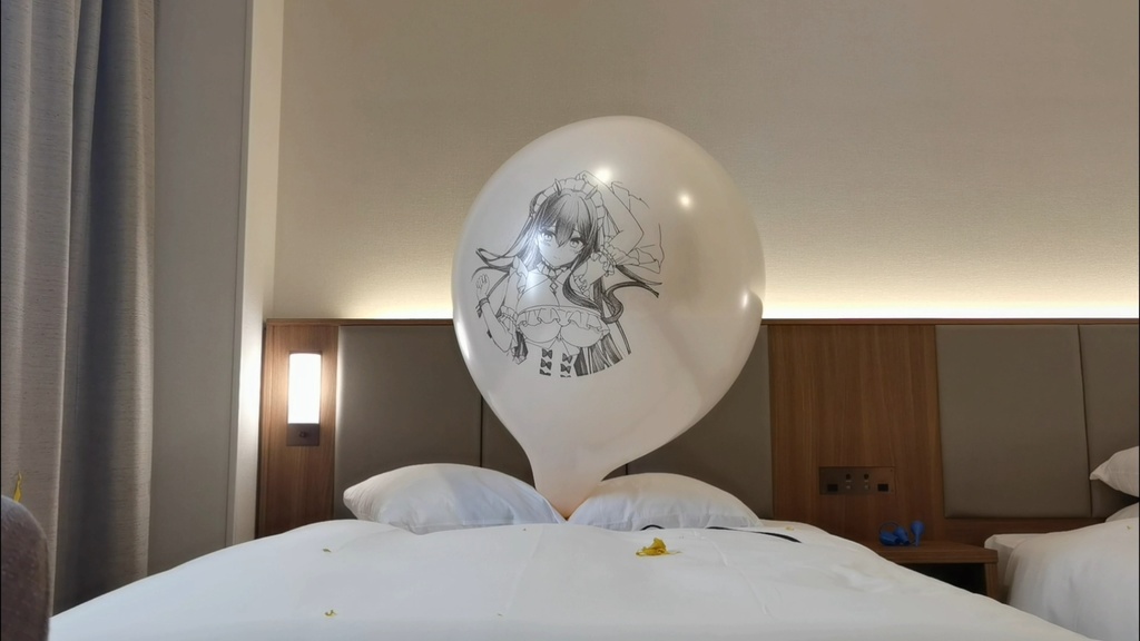 インドミタブル風船割り動画 Indomitable balloon popping video