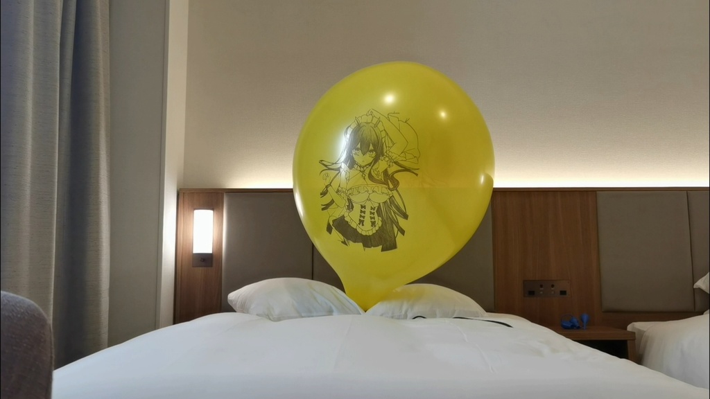 インドミタブル風船割り動画 Indomitable balloon popping video