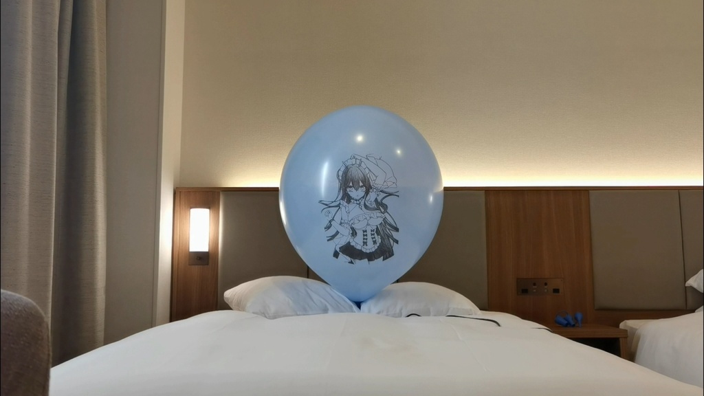 インドミタブル風船割り動画 Indomitable balloon popping video