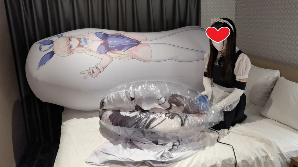 黒髪Mちゃんの浮き輪型空ビ遊び M-chan's ring shape inflatable play