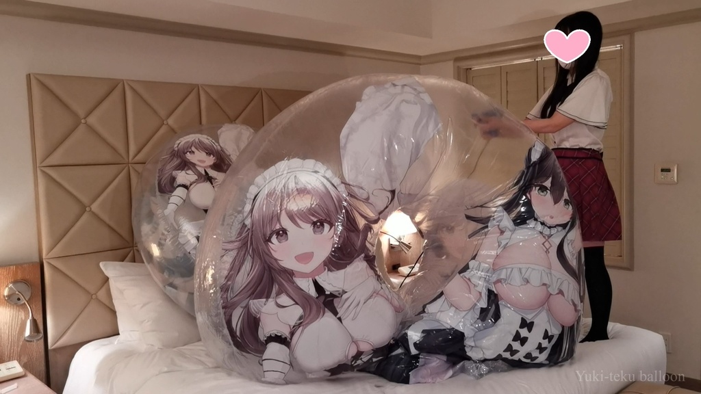 黒髪Mちゃんの巨大浮き輪遊び M-chan's huge ring-shape inflatable play