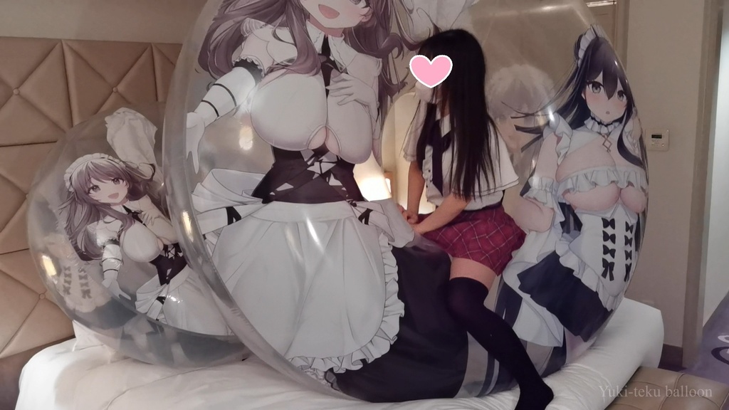 黒髪Mちゃんの巨大浮き輪遊び M-chan's huge ring-shape inflatable play