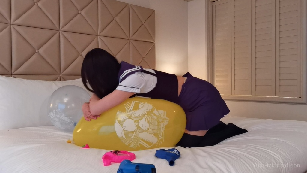 黒髪Mちゃんのイラスト風船遊び&割り5 M-chan's Anime balloon play & Pop5