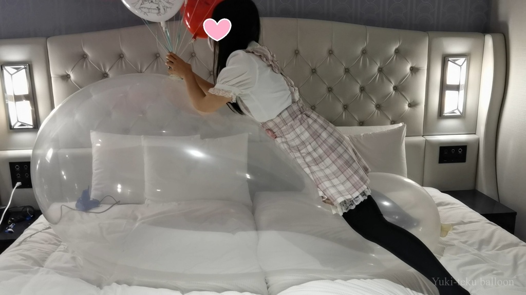 黒髪Mちゃんのロングネック風船遊び M-chan's Long-neck balloon play
