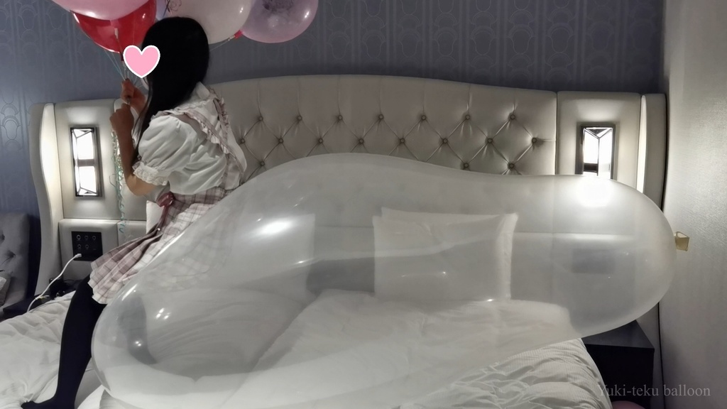 黒髪Mちゃんのロングネック風船遊び M-chan's Long-neck balloon play