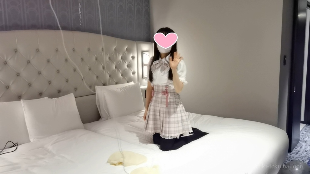 黒髪Mちゃんのロングネック風船遊び M-chan's Long-neck balloon play