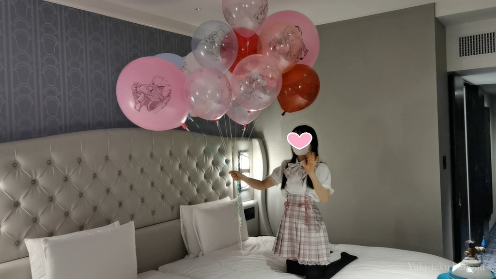 黒髪Mちゃんのヘリウム風船遊び M-chan's Helium balloon play