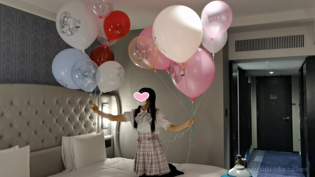 黒髪Mちゃんのヘリウム風船遊び M-chan's Helium balloon play