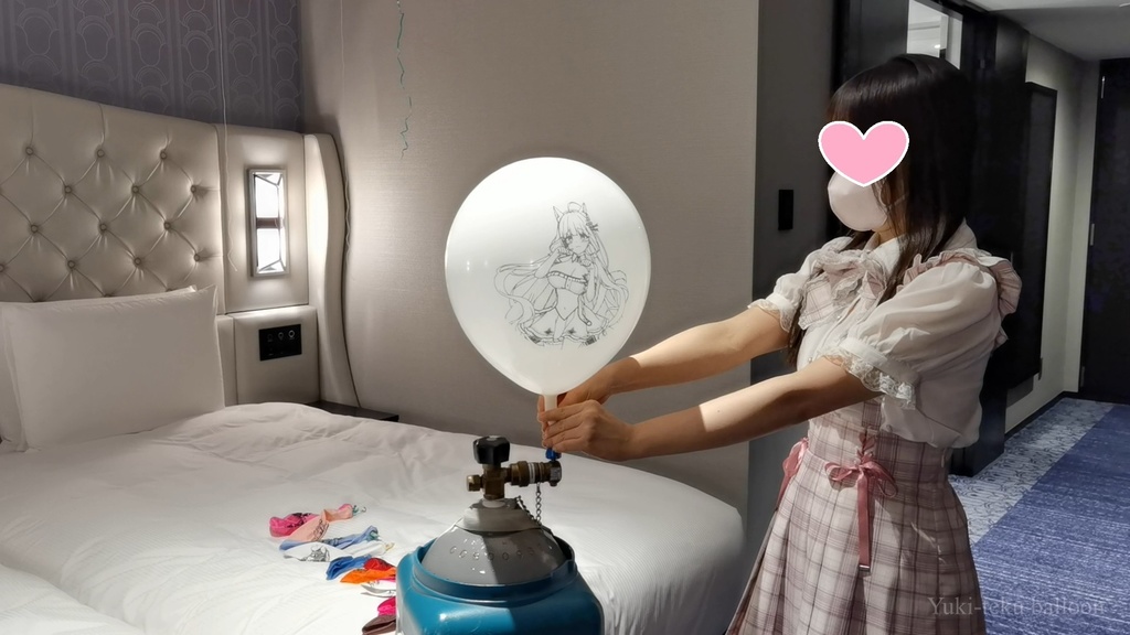 黒髪Mちゃんのヘリウム風船遊び M-chan's Helium balloon play