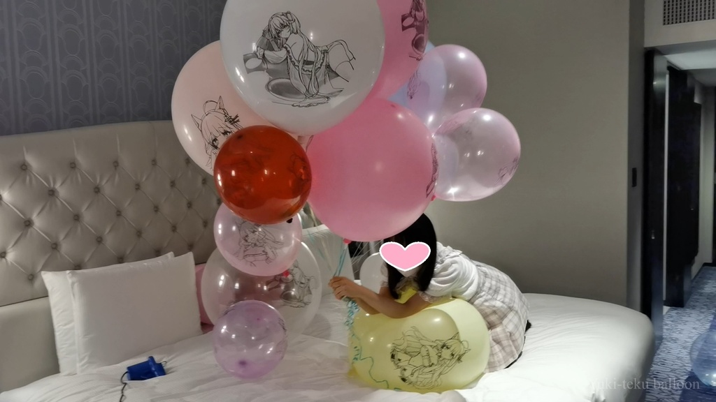 黒髪Mちゃんのイラスト風船遊び&割り6 M-chan's Anime balloon play & Pop6