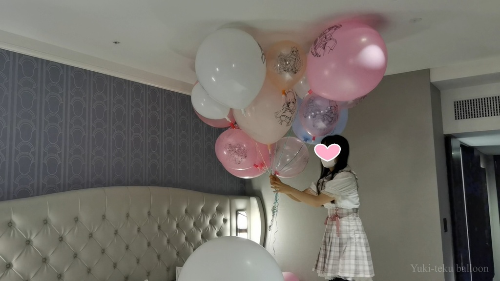 黒髪Mちゃんのヘリウム風船遊び2 M-chan's Helium balloon play2