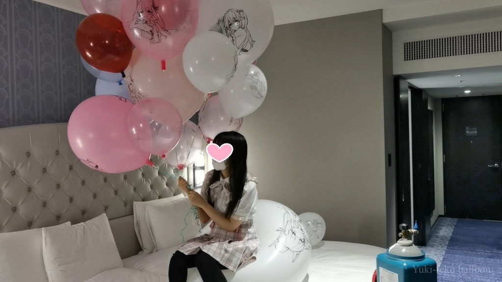 黒髪Mちゃんのヘリウム風船遊び2 M-chan's Helium balloon play2