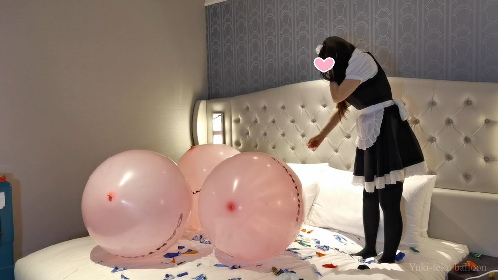 メイドMちゃんの風船遊び&割り Maid M-chan's balloon play & Pop