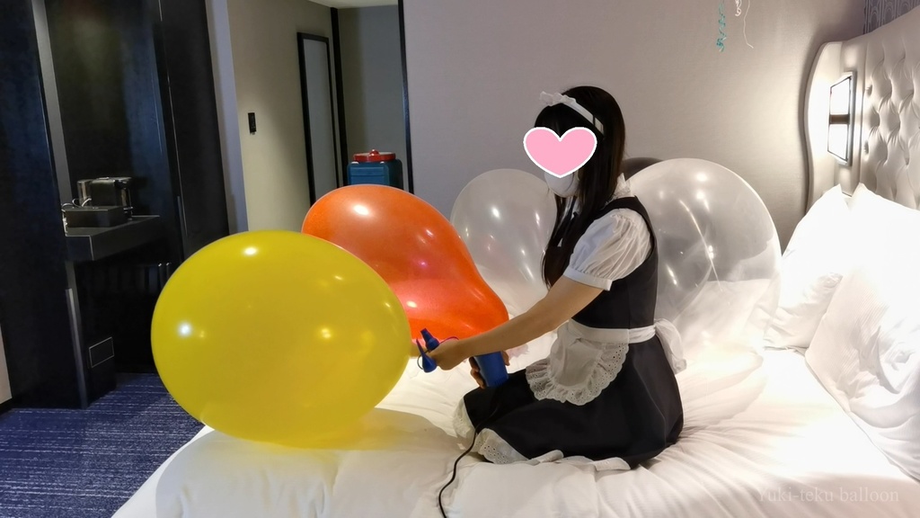 メイドMちゃんのロングネック風船遊び Maid M-chan's Long-neck balloon play