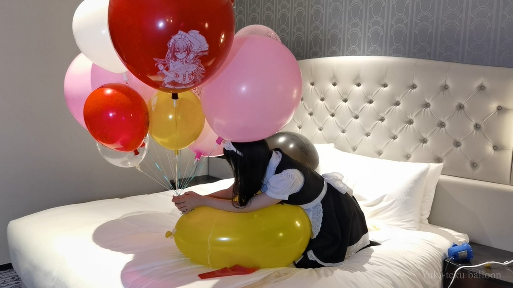 メイドMちゃんのロングネック風船遊び Maid M-chan's Long-neck balloon play