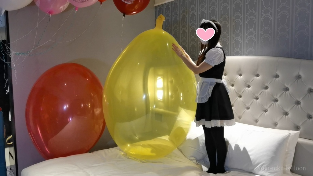 メイドMちゃんのロングネック風船遊び2 Maid M-chan's Long-neck balloon play2