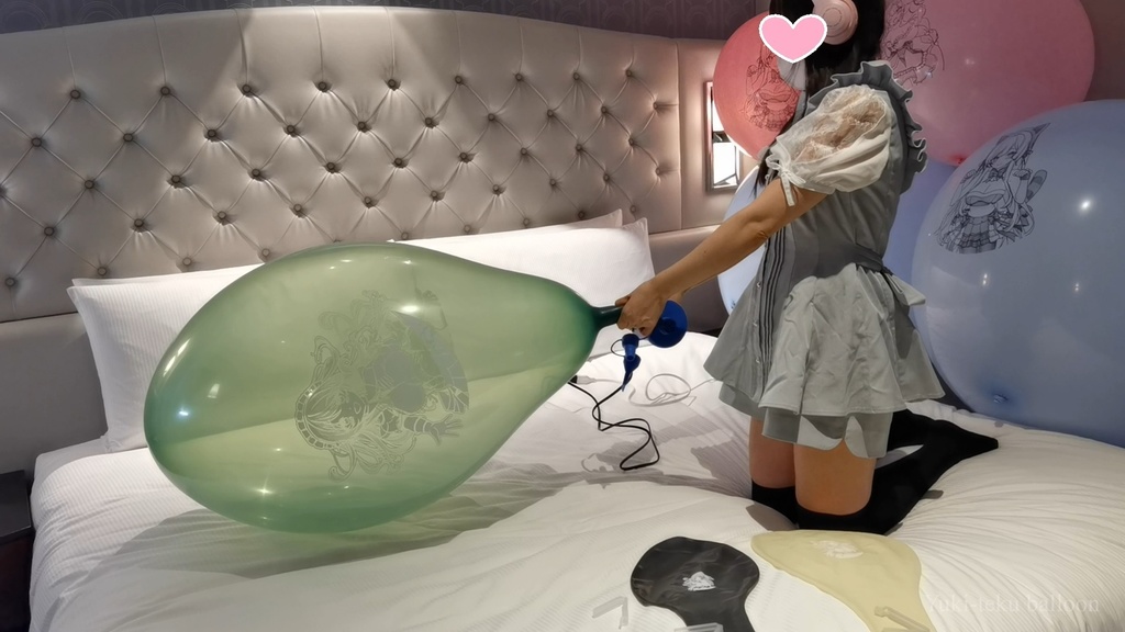 黒髪Mちゃんのロングネック風船遊び2 M-chan's Long-neck balloon play2