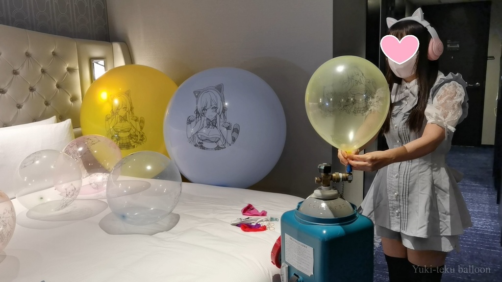 黒髪Mちゃんのヘリウム風船遊び&割り M-chan's Helium balloon play & Pop