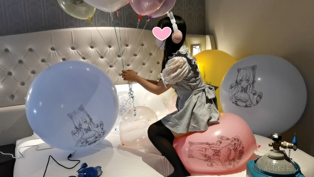 黒髪Mちゃんのヘリウム風船遊び&割り M-chan's Helium balloon play & Pop