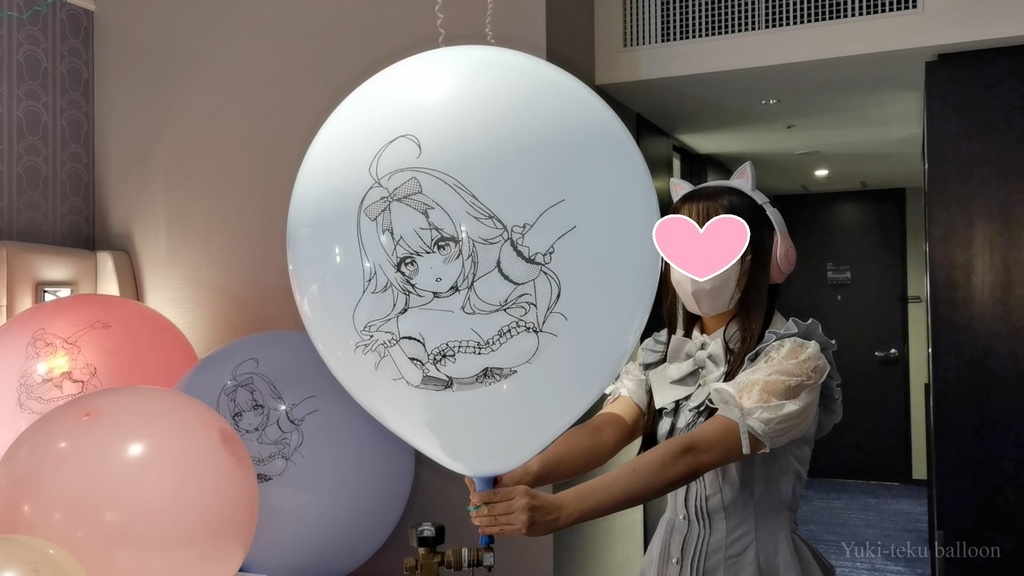 黒髪Mちゃんのヘリウム風船遊び&割り2 M-chan's Helium balloon play & Pop2