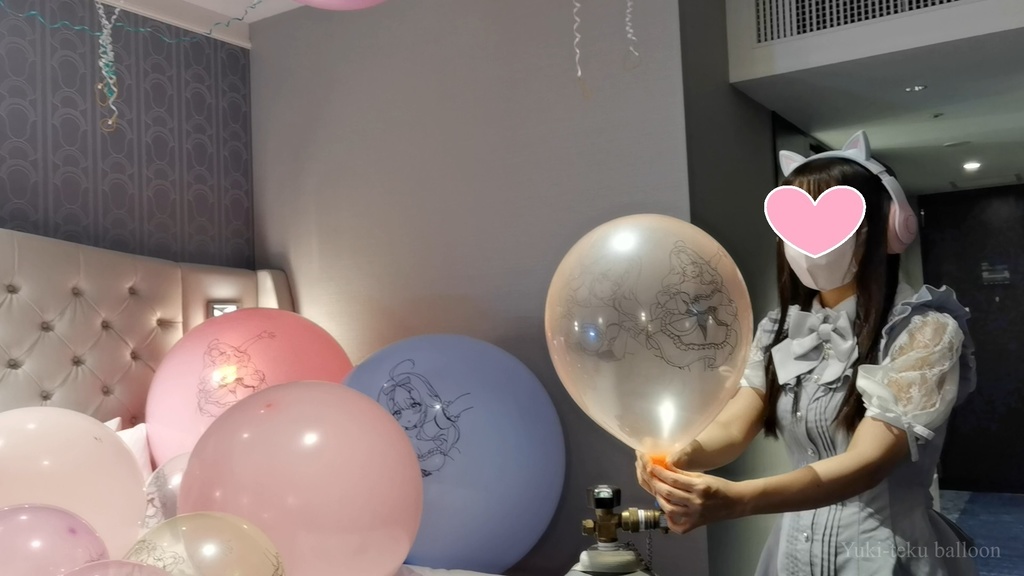 黒髪Mちゃんのヘリウム風船遊び&割り2 M-chan's Helium balloon play & Pop2