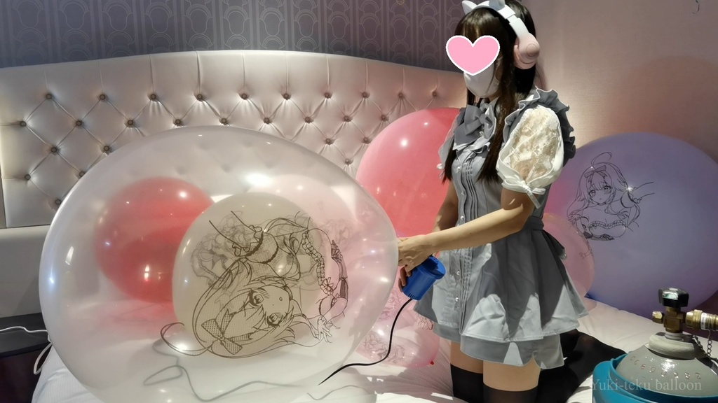 黒髪Mちゃんのヘリウム風船遊び&割り2 M-chan's Helium balloon play & Pop2