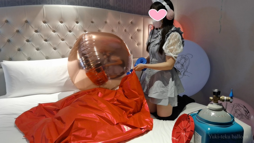 黒髪Mちゃんのマイラーヘリウム風船遊び M-chan's Foil Helium balloon play