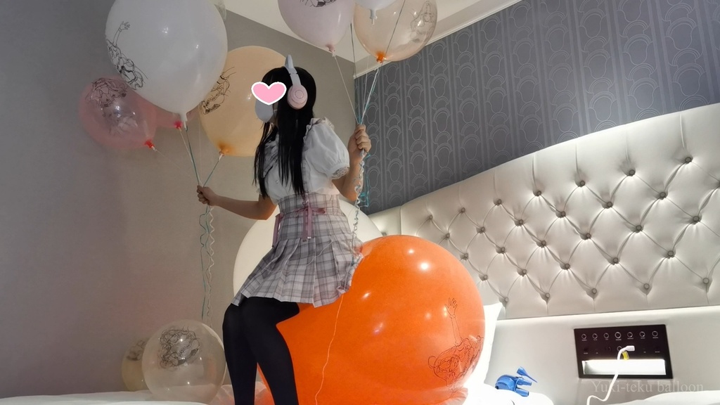 JK Mちゃんのイラスト風船遊び JK style M-chan's Anime balloon play