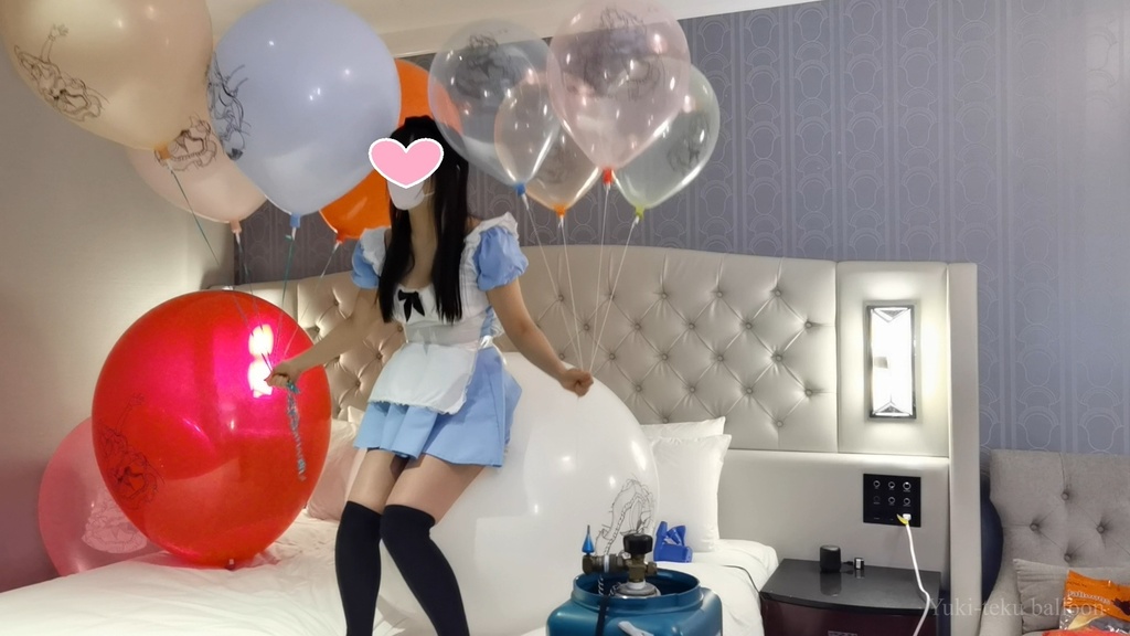 アリスMちゃんのヘリウム風船遊び Alice style M-chan's Helium balloon play