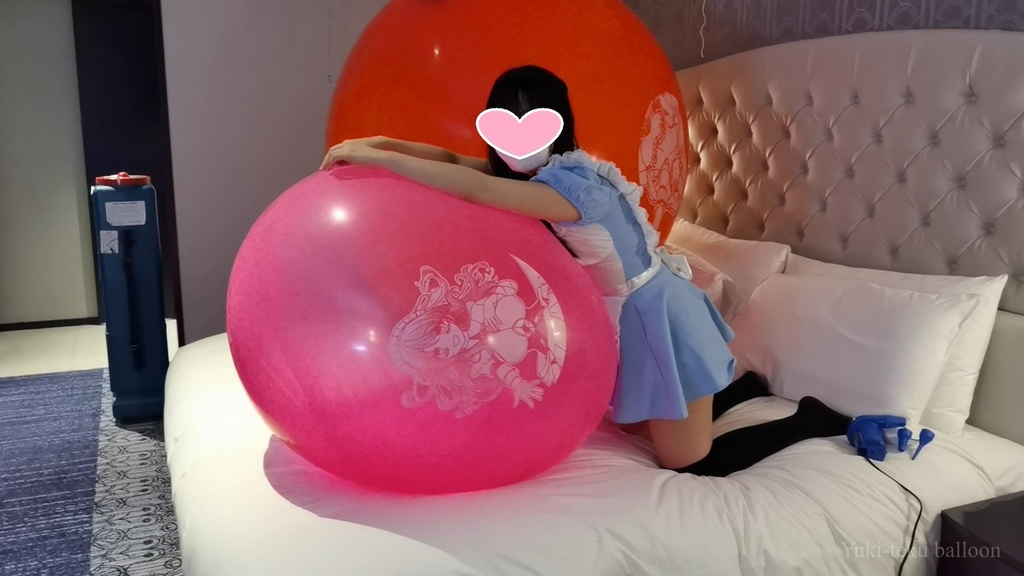 アリスMちゃんの巨大風船遊び Alice style M-chan's Huge balloon play