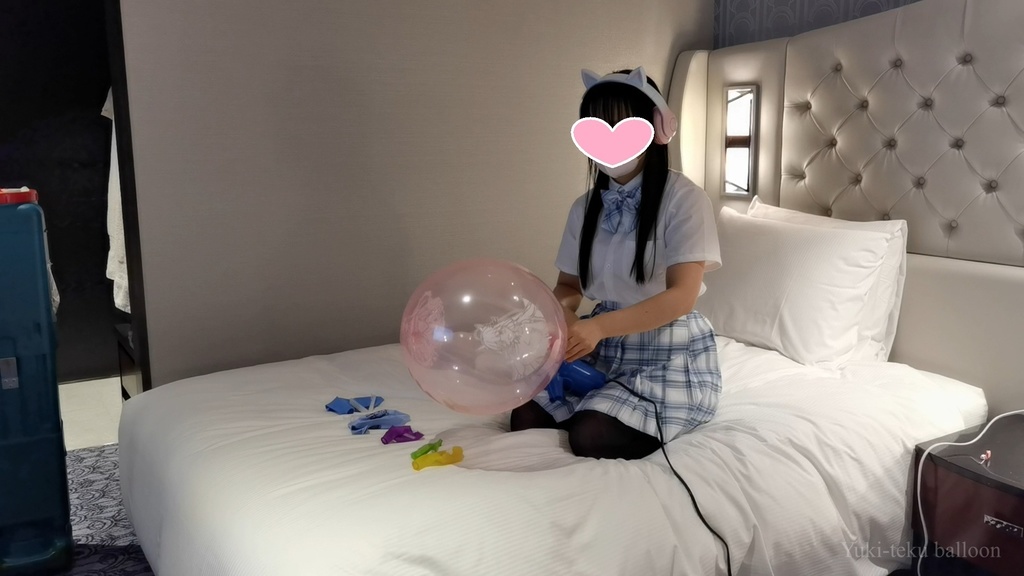 JK Mちゃんのヘリウム風船割り&足割り2 JK style M-chan's Helium balloon pop & foot pop2