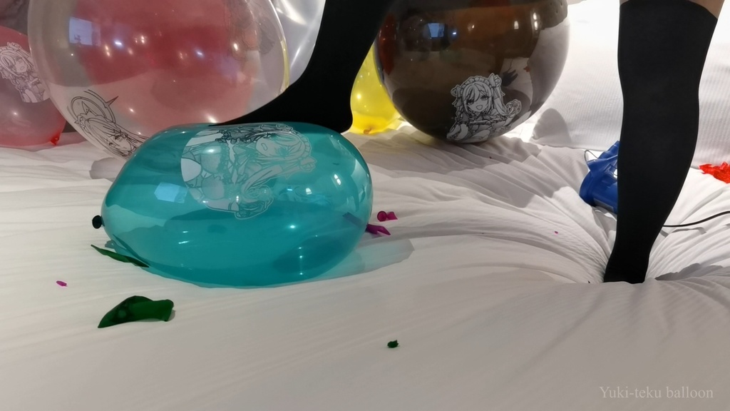 巫女さんのイラスト風船遊び&割り Miko style M-chan's Anime balloon play & Pop
