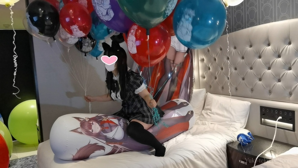 猫耳Mちゃんの空ビ遊び6 M-chan's inflatable play6