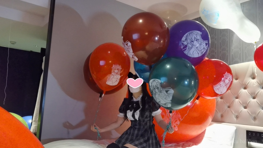 猫耳Mちゃんの巨大風船遊び Alice style M-chan's Huge balloon play