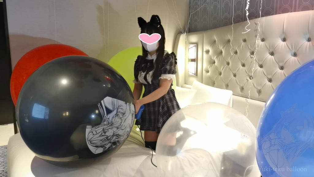 猫耳Mちゃんのイラスト風船遊び Cat ear M-chan's Anime balloon play