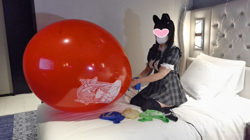 猫耳Mちゃんのイラスト風船遊び Cat ear M-chan's Anime balloon play