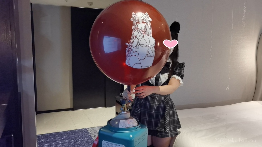 猫耳Mちゃんのヘリウム風船遊び Cat ear M-chan's Helium balloon play