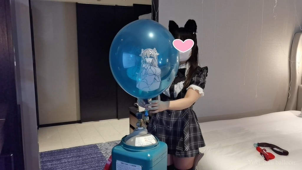 猫耳Mちゃんのヘリウム風船遊び Cat ear M-chan's Helium balloon play