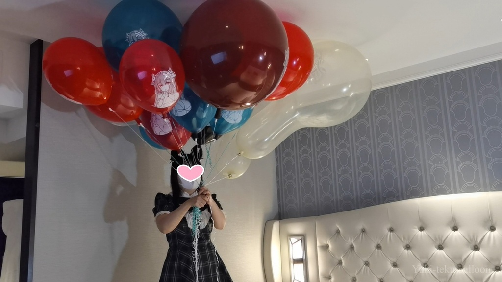 猫耳Mちゃんのヘリウム風船遊び Cat ear M-chan's Helium balloon play