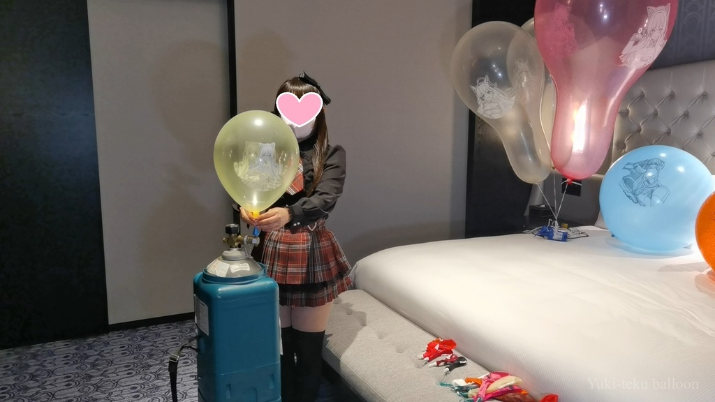 Mちゃんのヘリウム風船遊び Cat ear M-chan's Helium balloon play