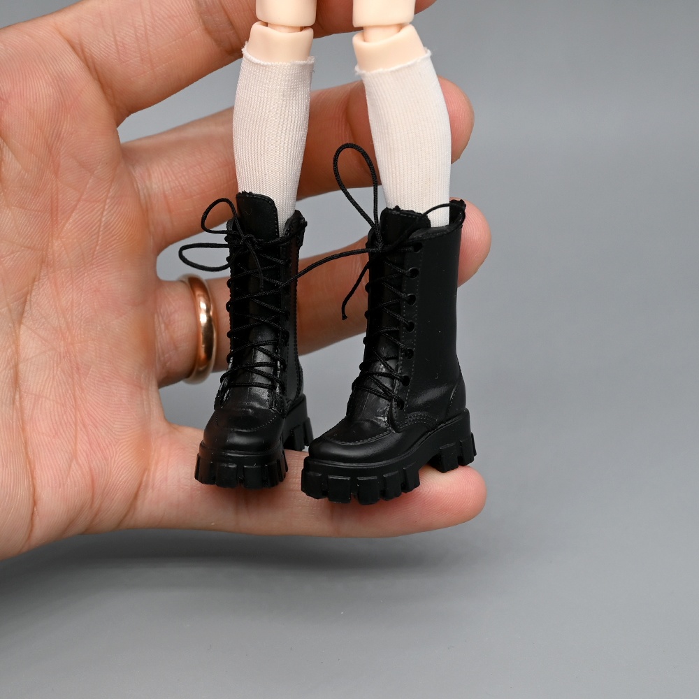 マーチンブーツ オビツ11靴