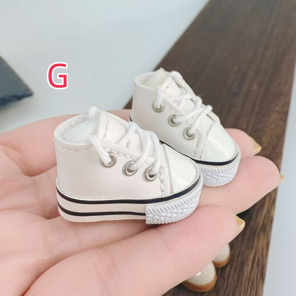 オビツ11 スニーカー