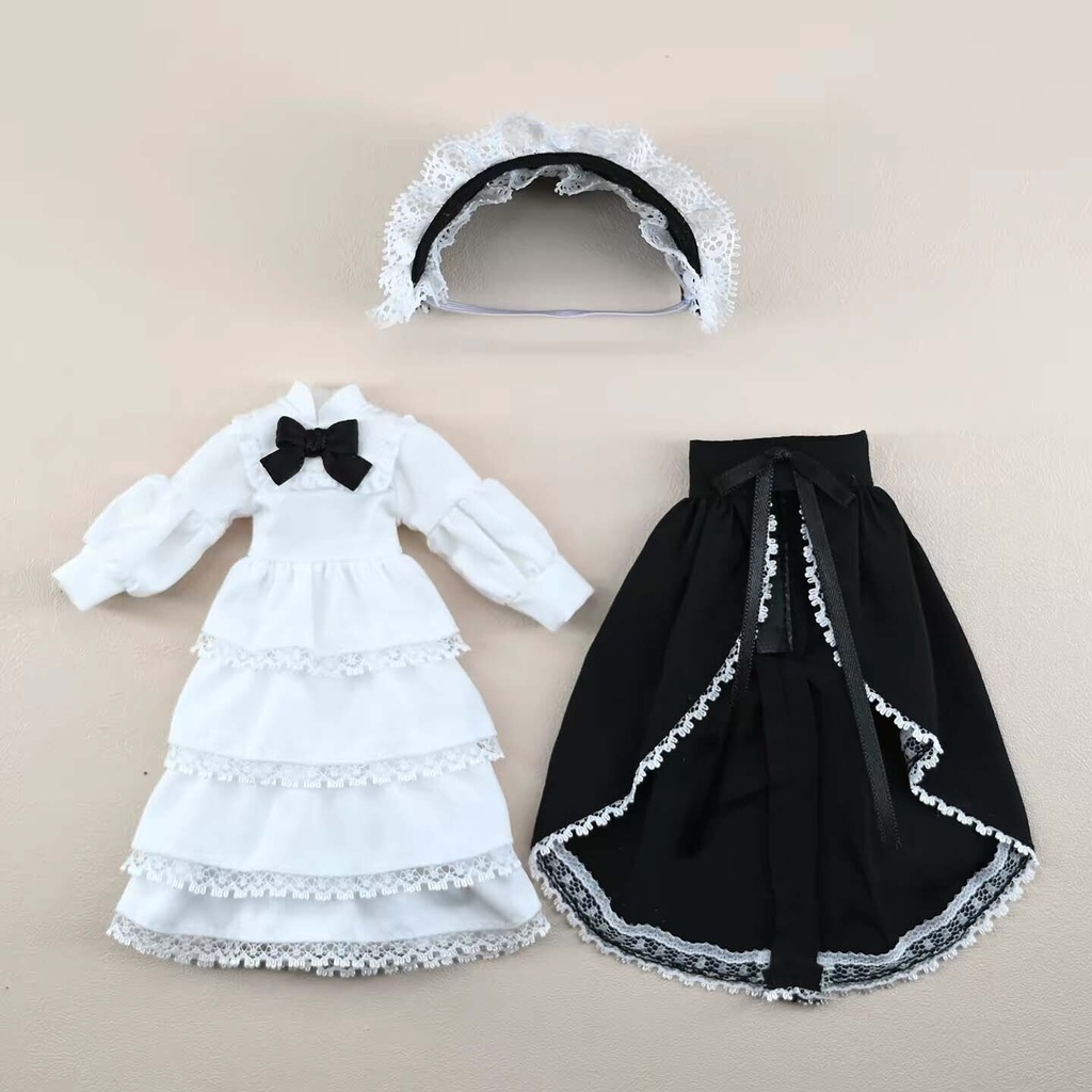 クラシカルドレス　レース付き