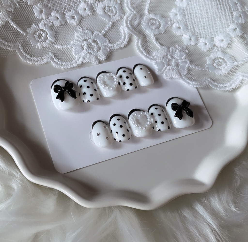 【現品】03 ネイルチップ ブラック ホワイト パール ハート リボン ドット柄 フレンチ ガーリー