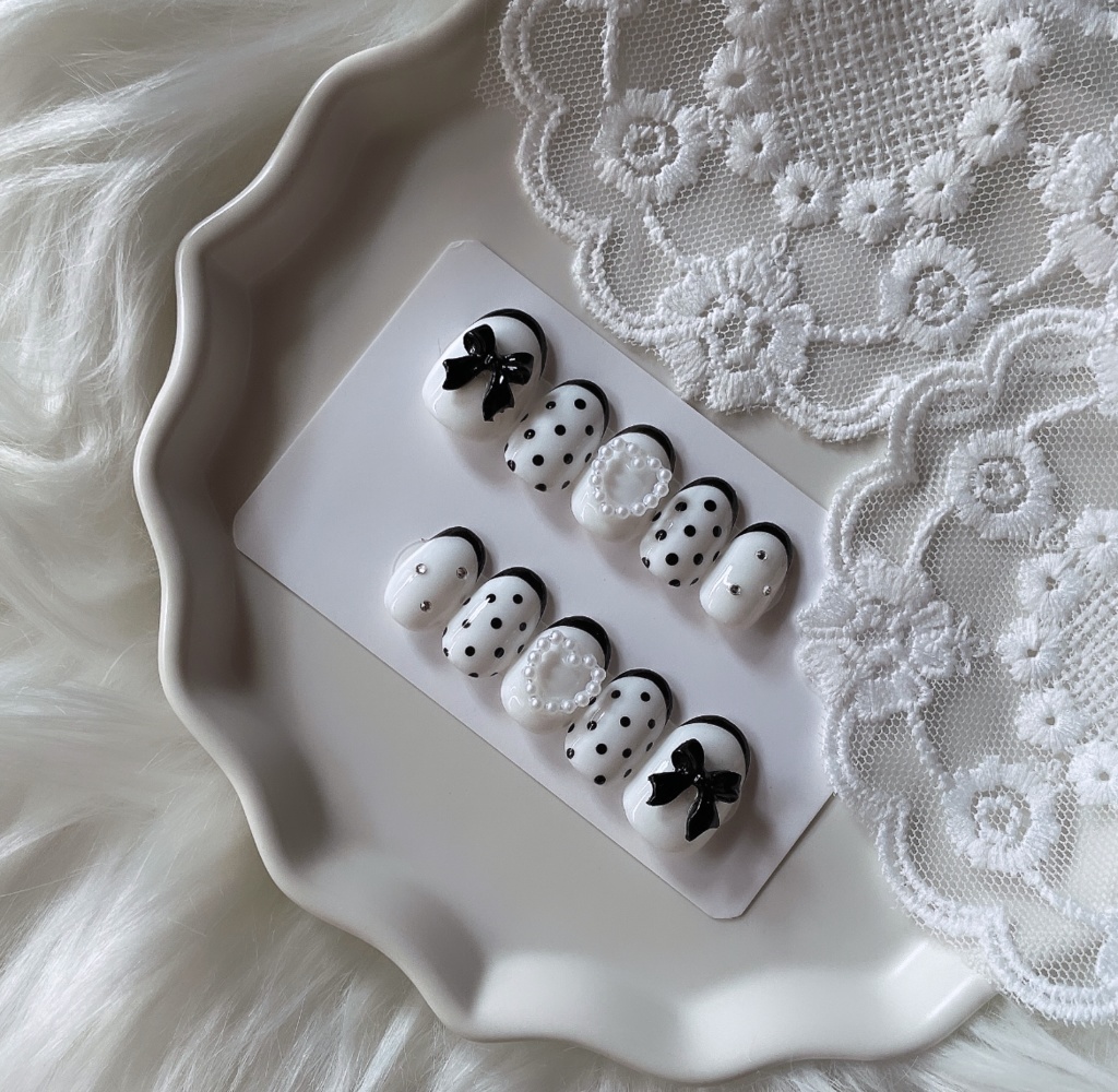 【現品】03 ネイルチップ ブラック ホワイト パール ハート リボン ドット柄 フレンチ ガーリー