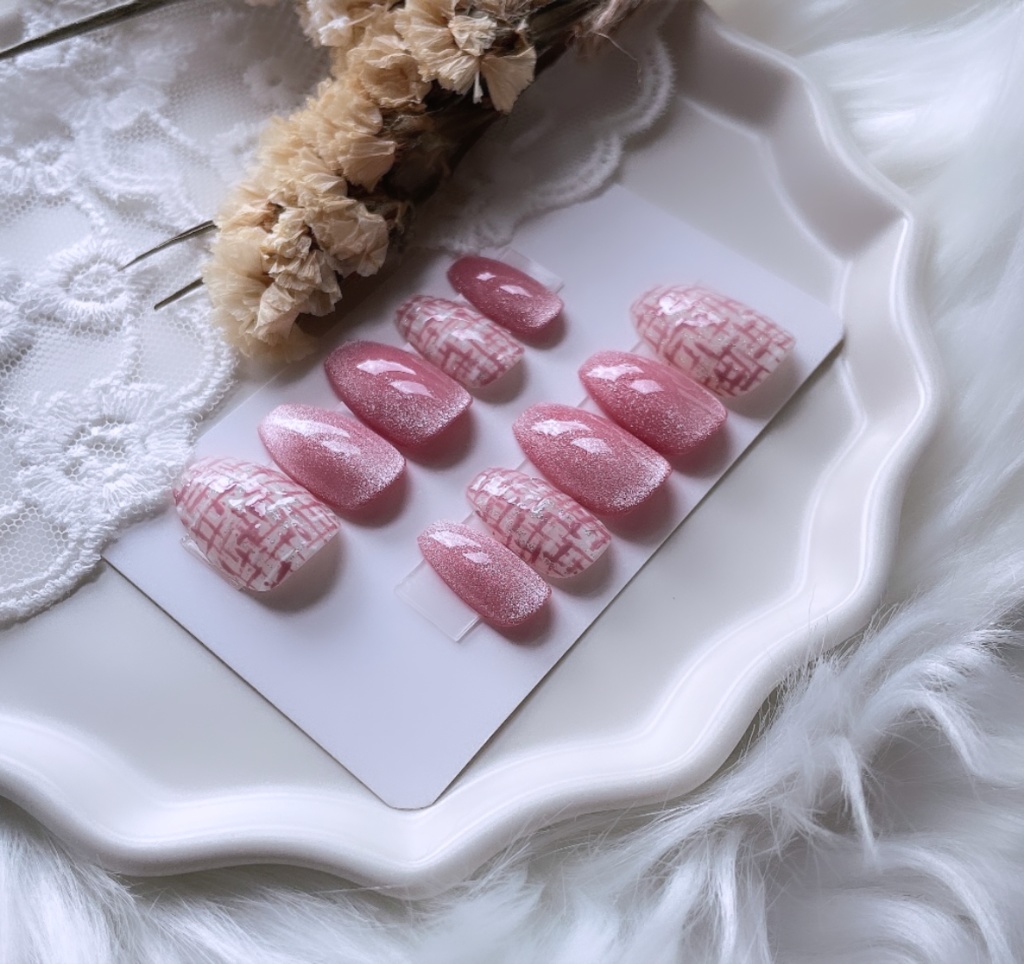 【現品】86 ネイルチップ ピンク ツイード うるマグ マグネット ちゅるん