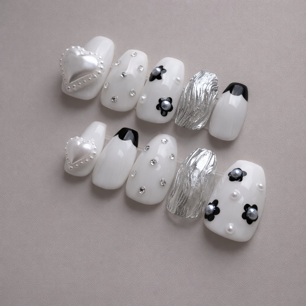 96 現品 サイズオーダー フラワー デイジー ハート ホワイト ブラック シルバー ミラーネイル 春ネイル