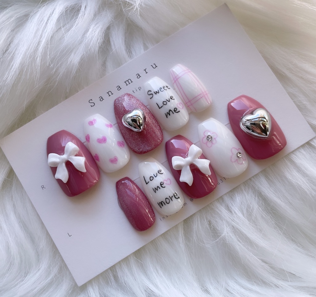 【現品】 99 ネイルチップ 落書きネイル リボン ハート マグネット うるマグ つやんネイル ピンク ホワイト 流行りネイル 流行ネイル 韓国ネイル