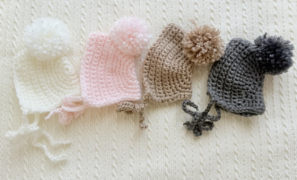 ポンポンニット帽