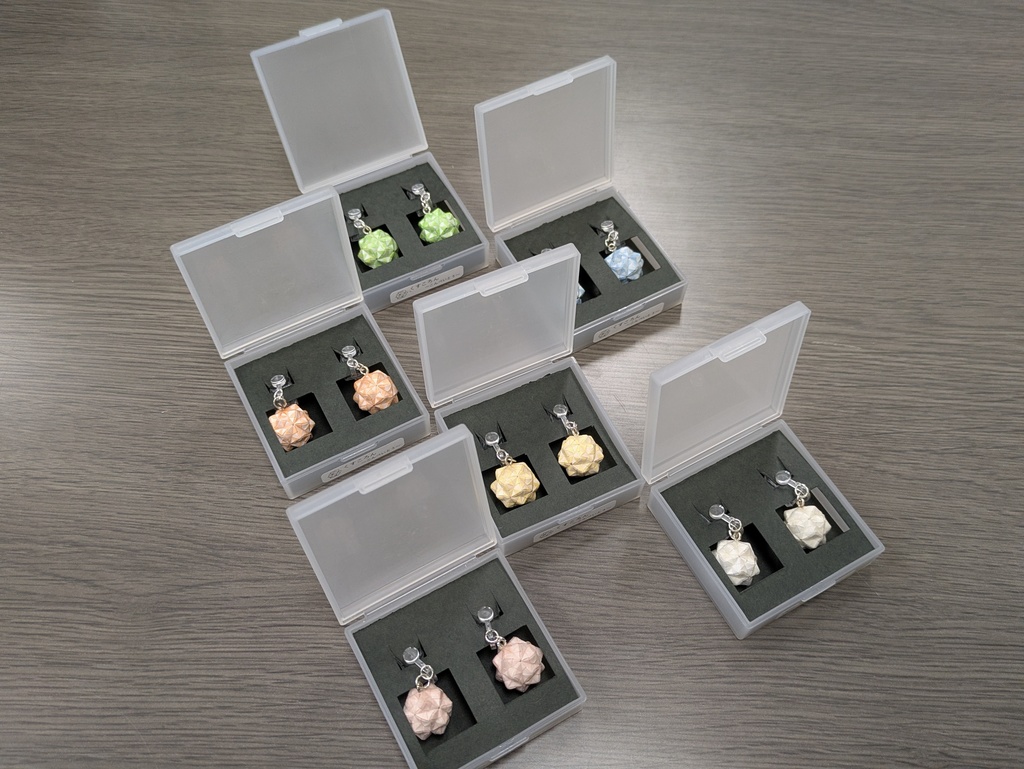 折り紙アクセサリー「くすころん」ver.1"金平糖"